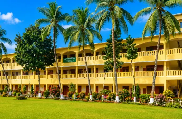 Jameya Quasemia Kamil Madrasa Scademic Building Campus With Students